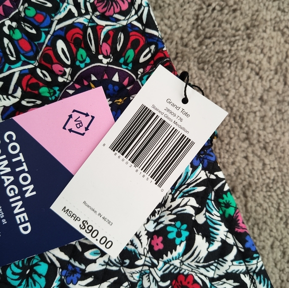 NWT Vera Bradley Grand Tote in Stained Glass Medallion - Picture 6 of 10